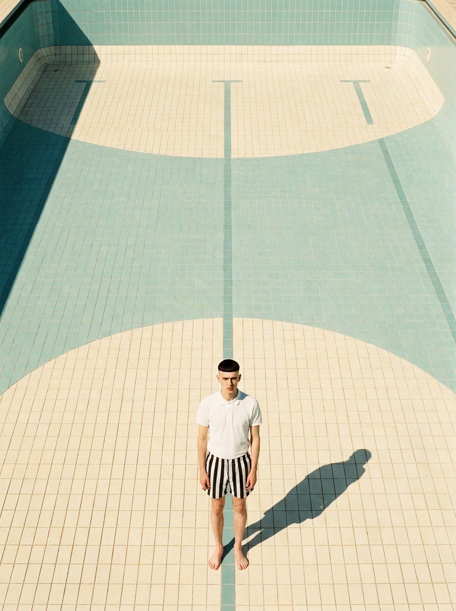 Palmees lookbook — pool court